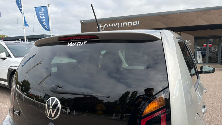 Volkswagen Up 1.0 65PS R-Line 5dr Petrol Hatchback